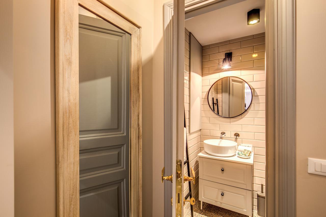Decharme Apartment With Terrace In Monti Roma Exterior foto